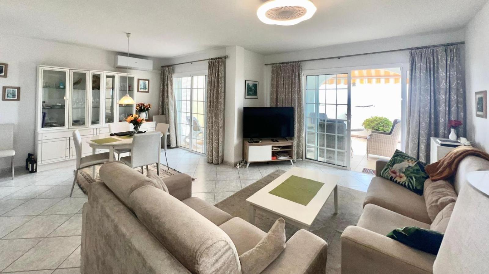 Villa Parque Del Conde, Ocean View 아데제 외부 사진